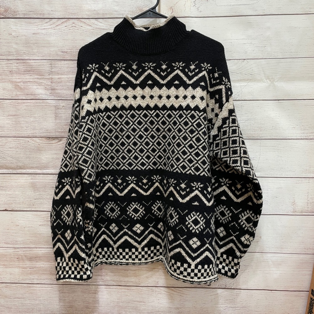 BASS WOOL BLEND MOCK TURTLENECK SWEATER IN BLACK AND CREAM NORDIC DESIGN
